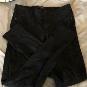 Black pants (jeggings)